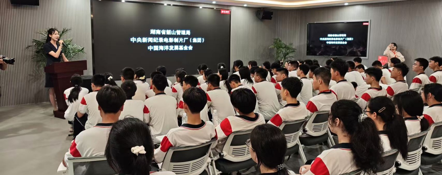  新化县上梅中学