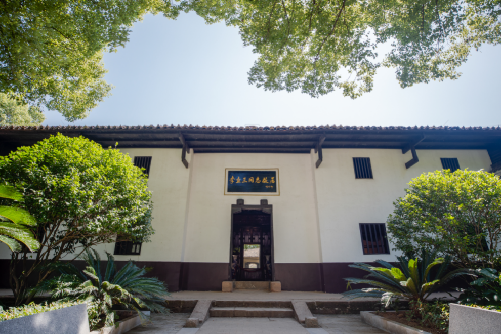 截屏2025-11-03 22.01.52.png