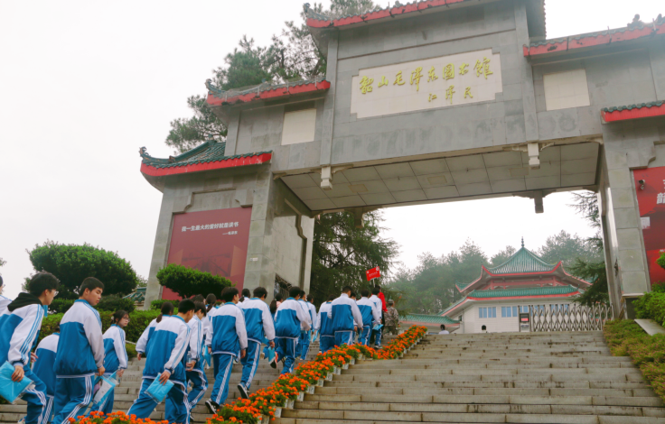 我的韶山行·不负韶华⑤丨韶山三堂课，点燃读书热、家国情、奋斗心